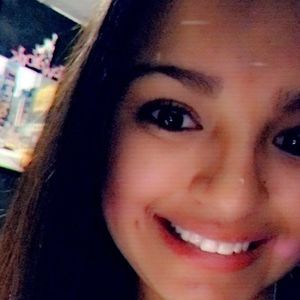 Meet your Posher, Daniela